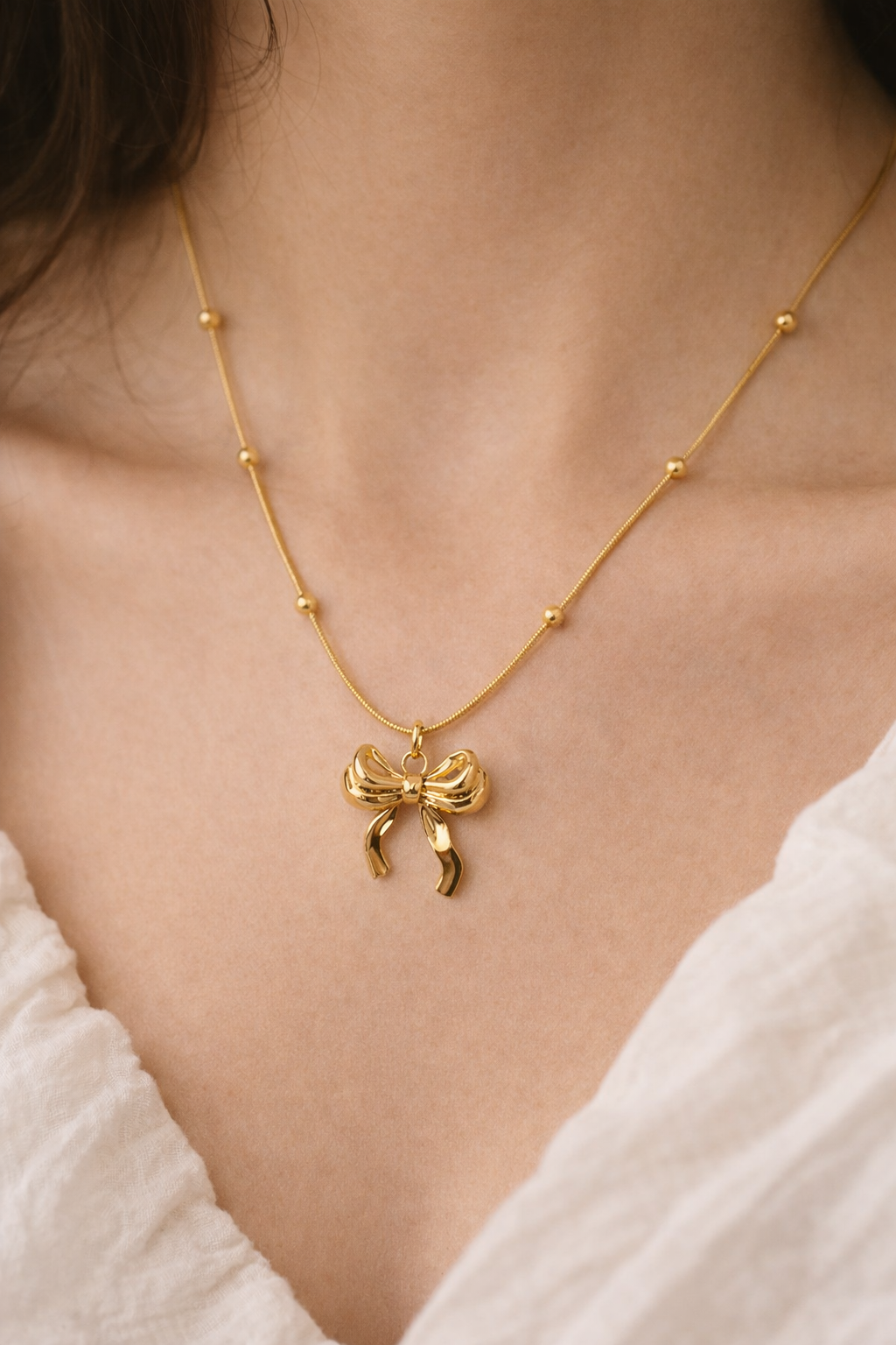 Golden Bow Necklace
