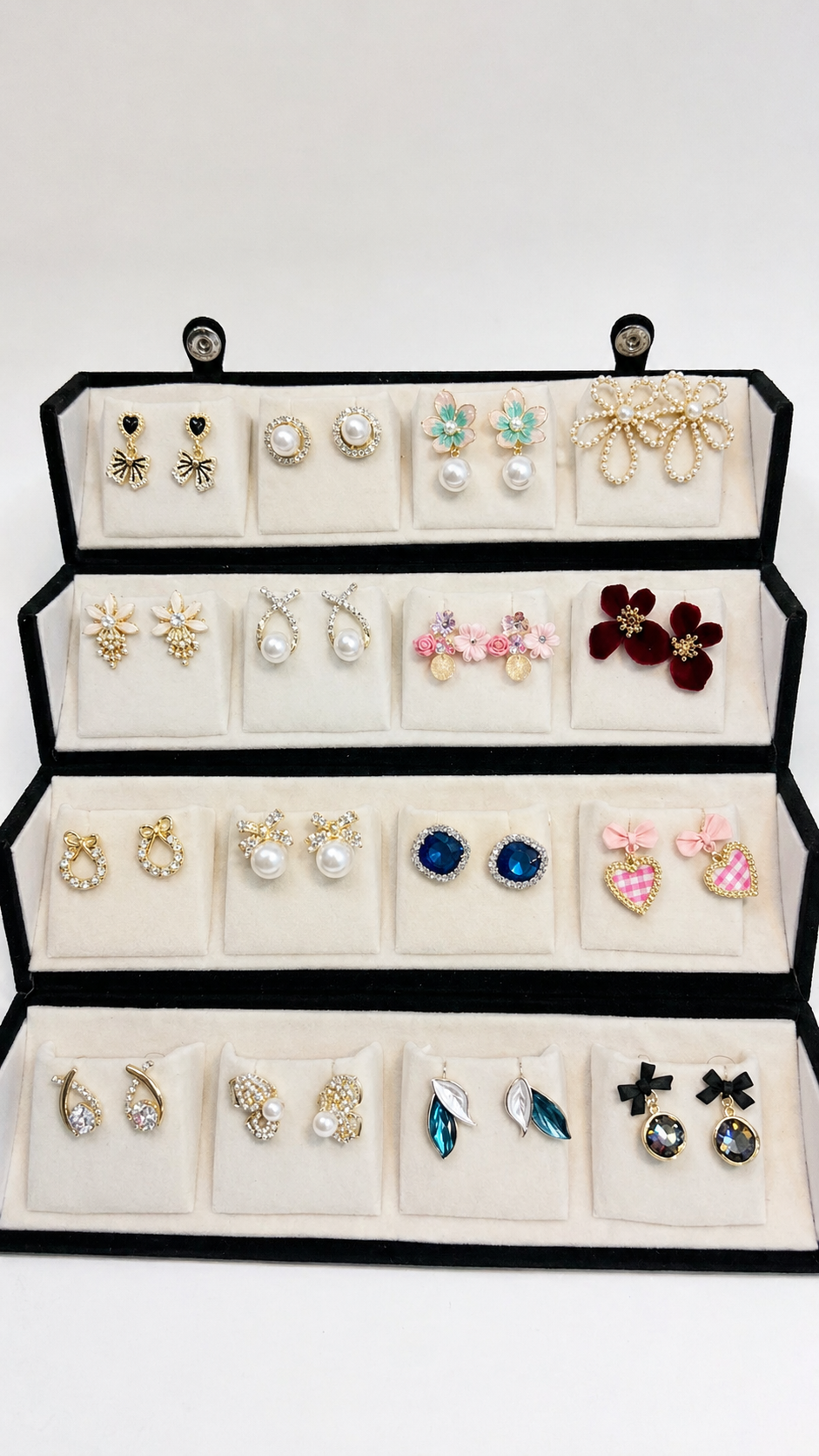 16 pair Earring Box with Earring