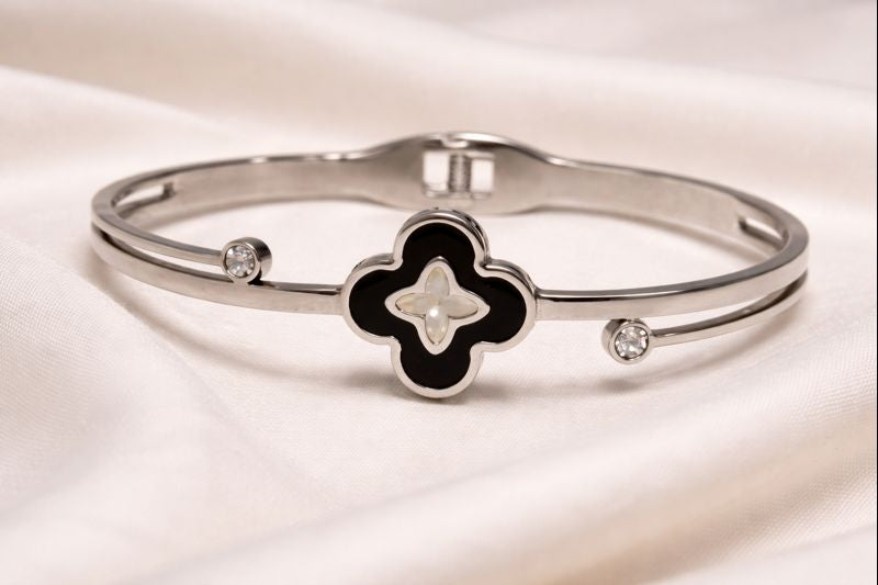 Midnight Clover Silver Kada